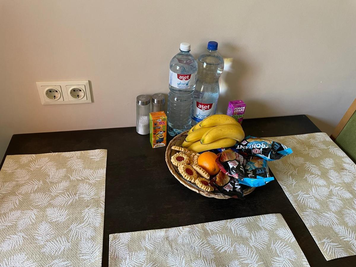 Happy Guest Apartament Appartement Jūrkalne Buitenkant foto